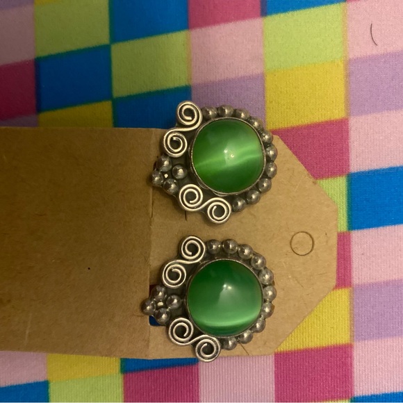 Meet your Posher, Stacie - Picture 9 of 16